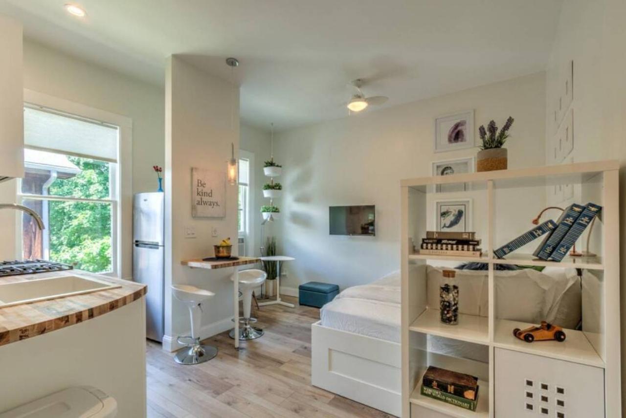 Miraculously Modern In A Vintage Shell Midtown Apartment Мемфис Екстериор снимка